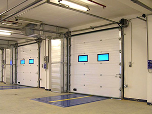 uși de garaj Bucuresti